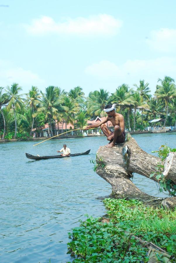 Triveny River Palace Hotel Alappuzha Luaran gambar