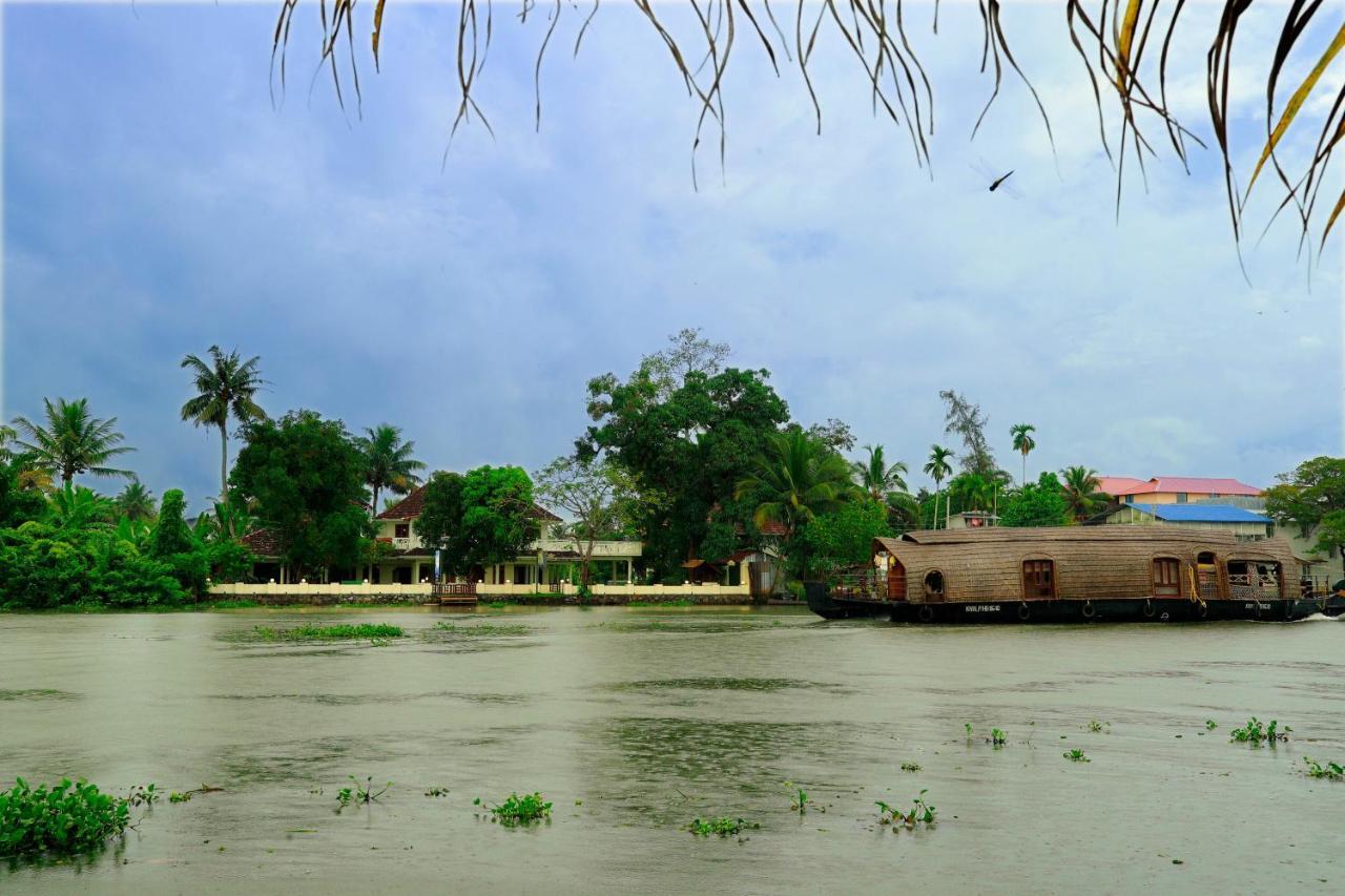 Triveny River Palace Hotel Alappuzha Luaran gambar